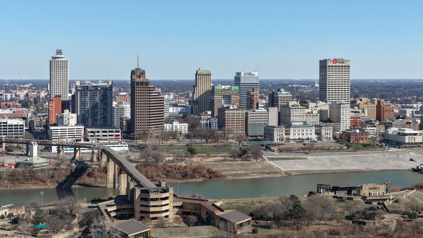 Memphis skyline along the Mississippi River
